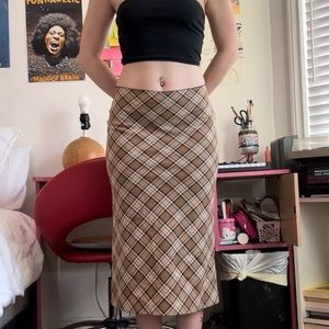 Plaid midi skirt